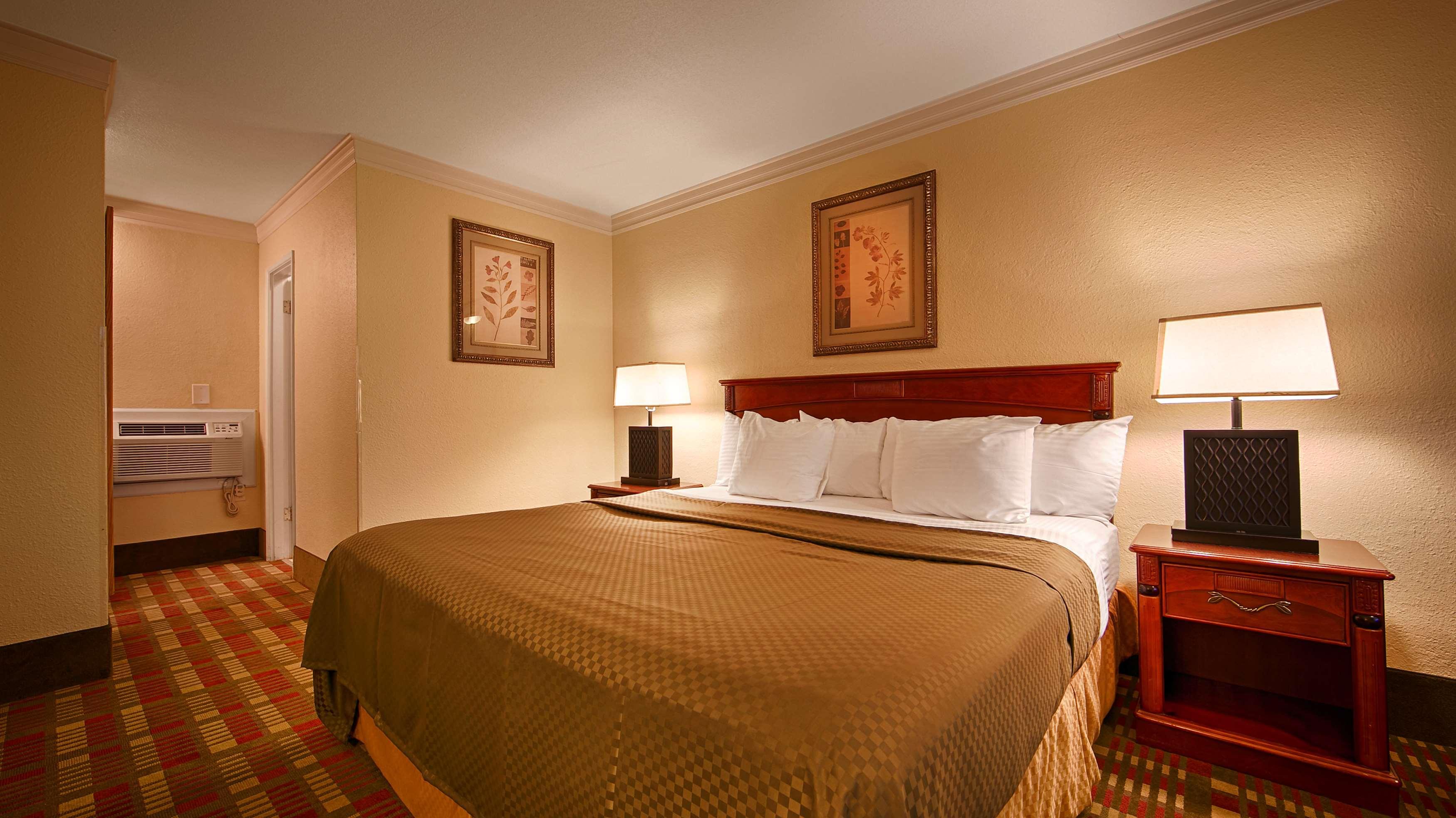 Best Western Garden Villa Inn Roseburg Εξωτερικό φωτογραφία