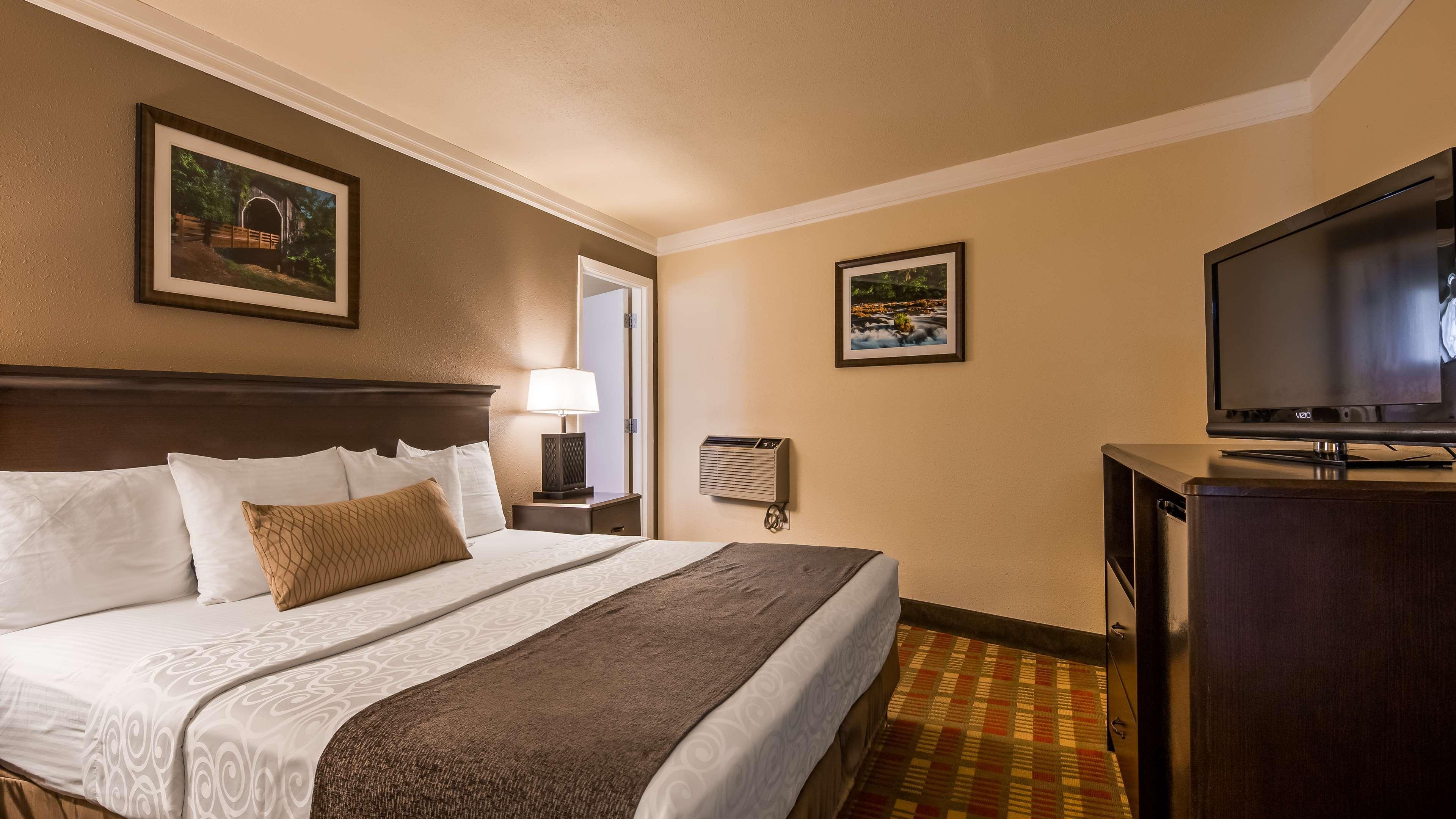 Best Western Garden Villa Inn Roseburg Εξωτερικό φωτογραφία