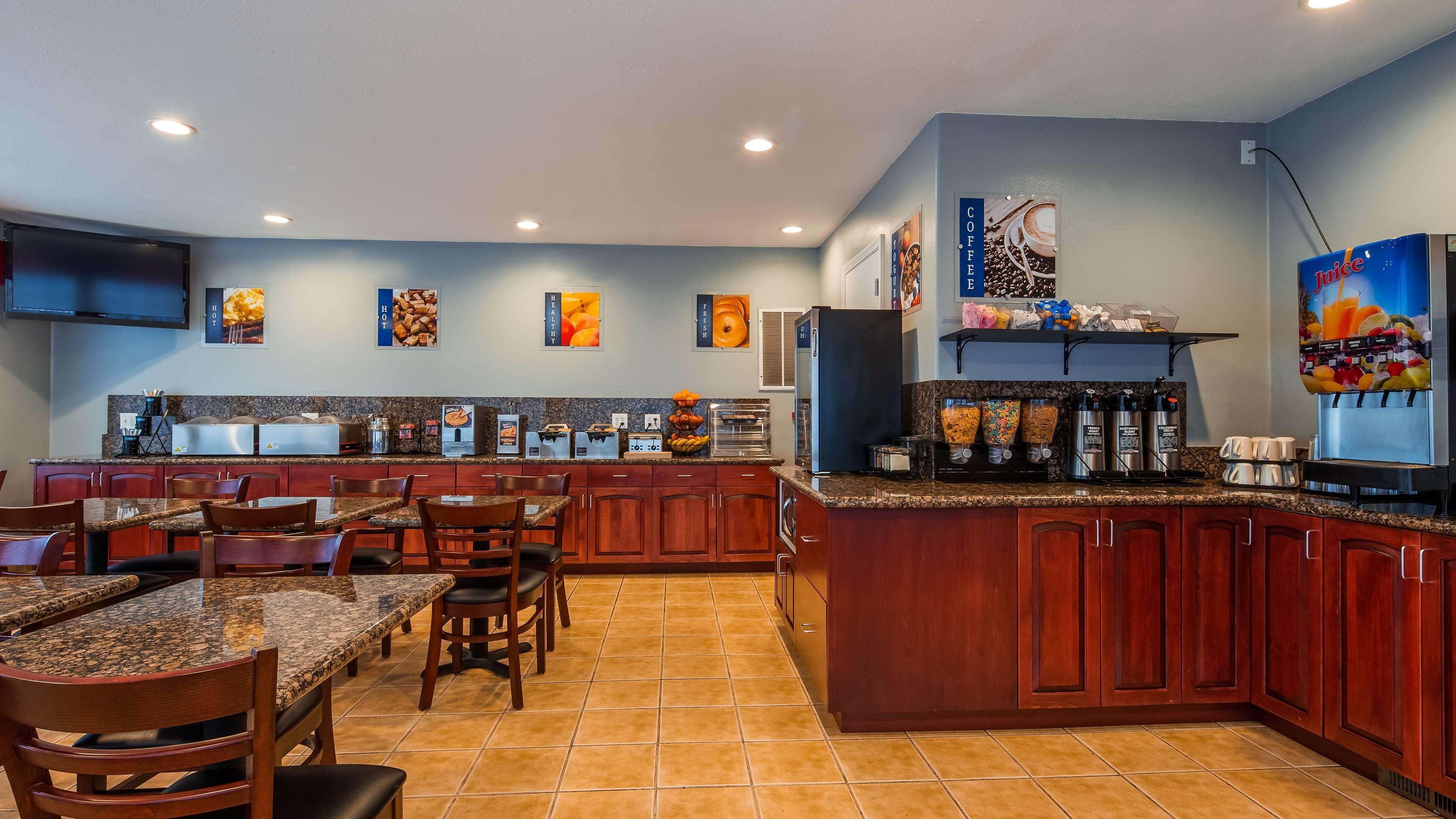 Best Western Garden Villa Inn Roseburg Εξωτερικό φωτογραφία
