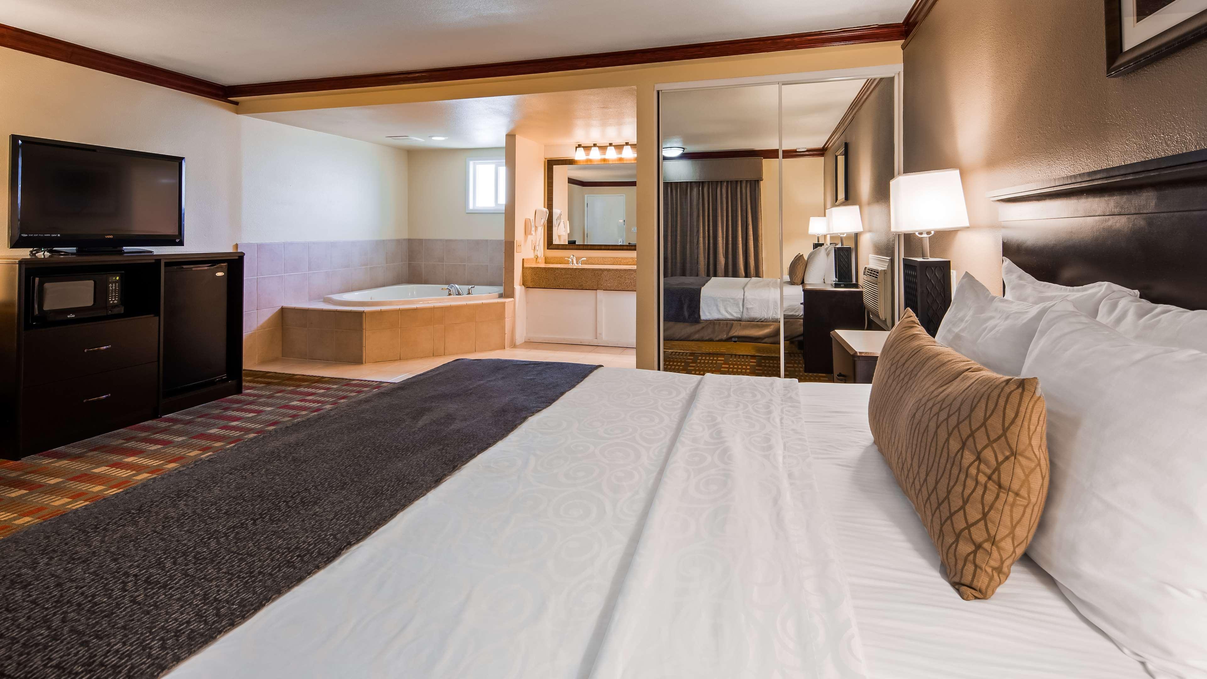 Best Western Garden Villa Inn Roseburg Εξωτερικό φωτογραφία