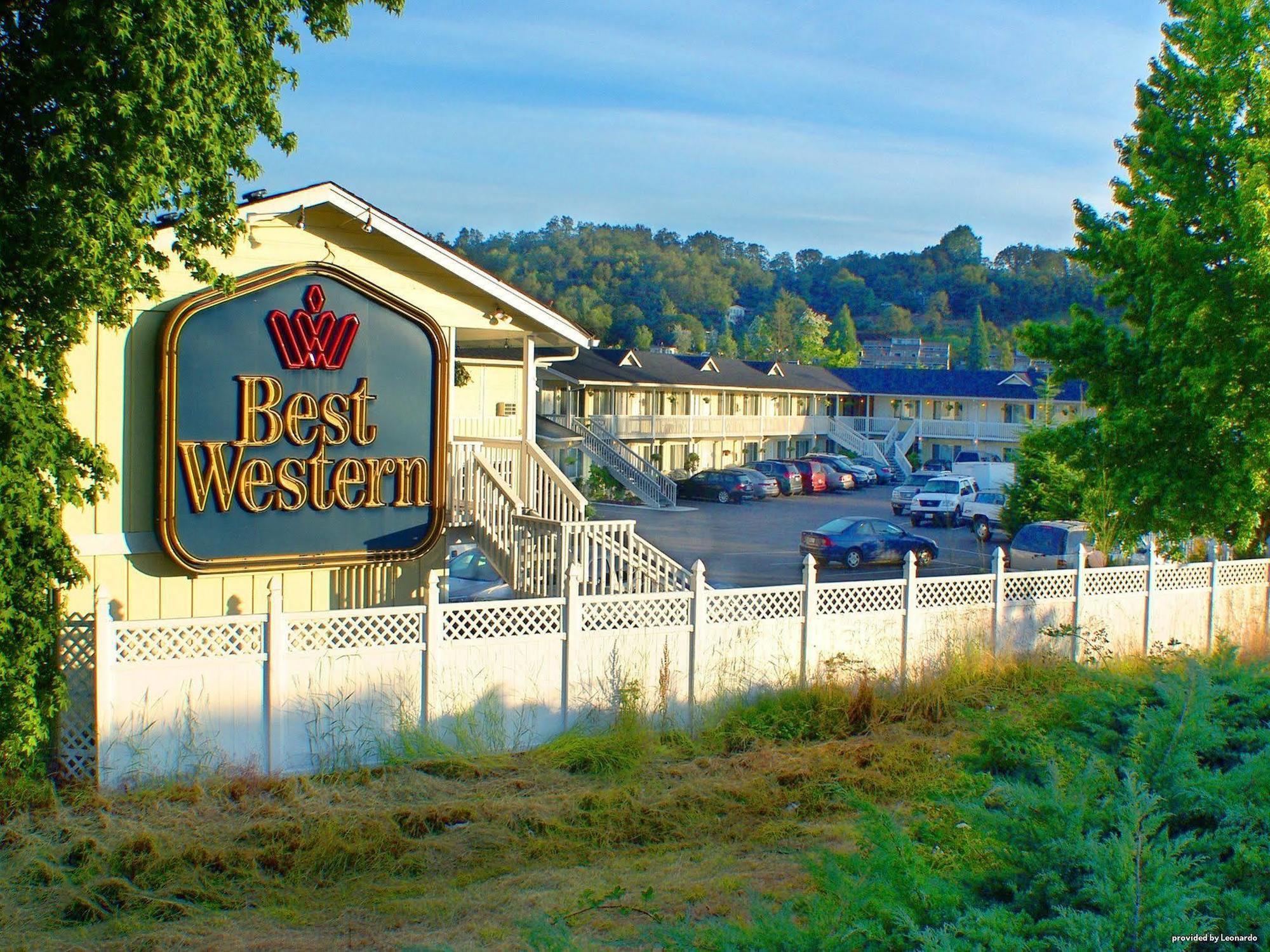 Best Western Garden Villa Inn Roseburg Εξωτερικό φωτογραφία
